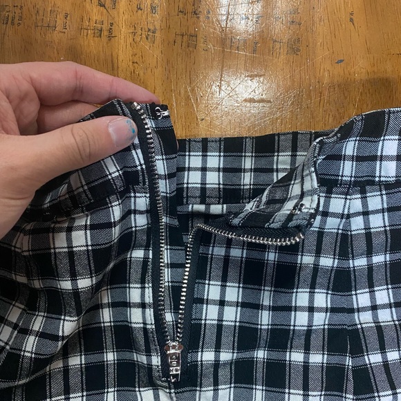 Plaid mini skirt - Picture 4 of 4